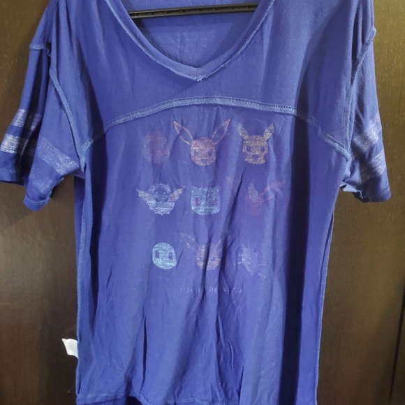 Pokemon shirt - Picture 8 of 11